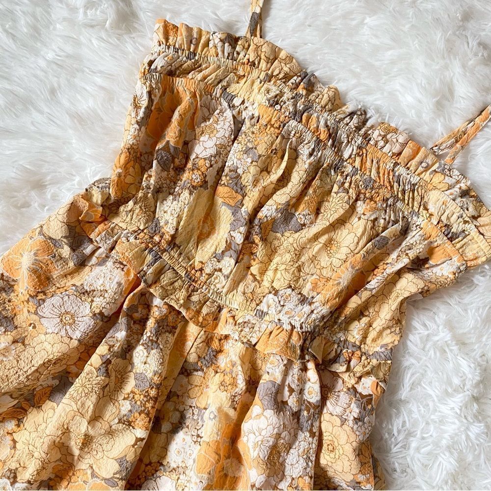 Floral Romper 🌼 - Picture 3 of 6